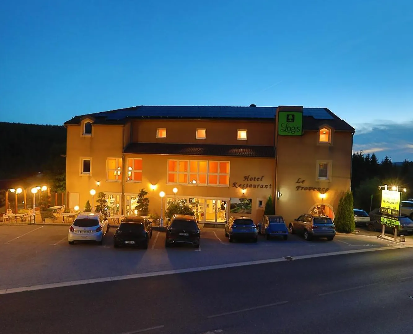 Logis Hotel Spa Restaurant Le Provence Lanarce