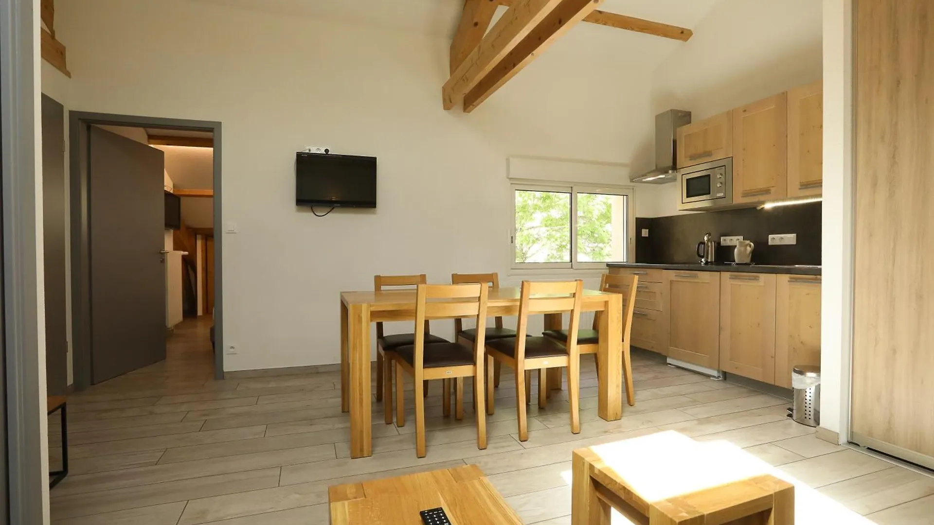 Logis Hotel Spa Restaurant Le Provence Lanarce