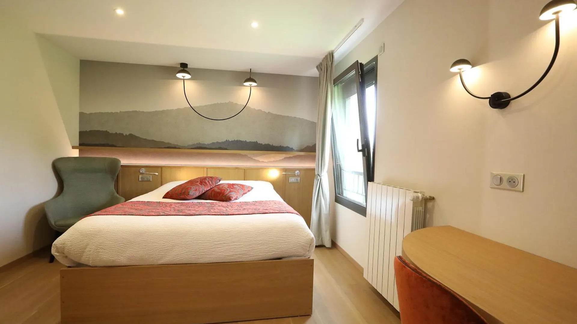 Logis Hotel Spa Restaurant Le Provence Lanarce
