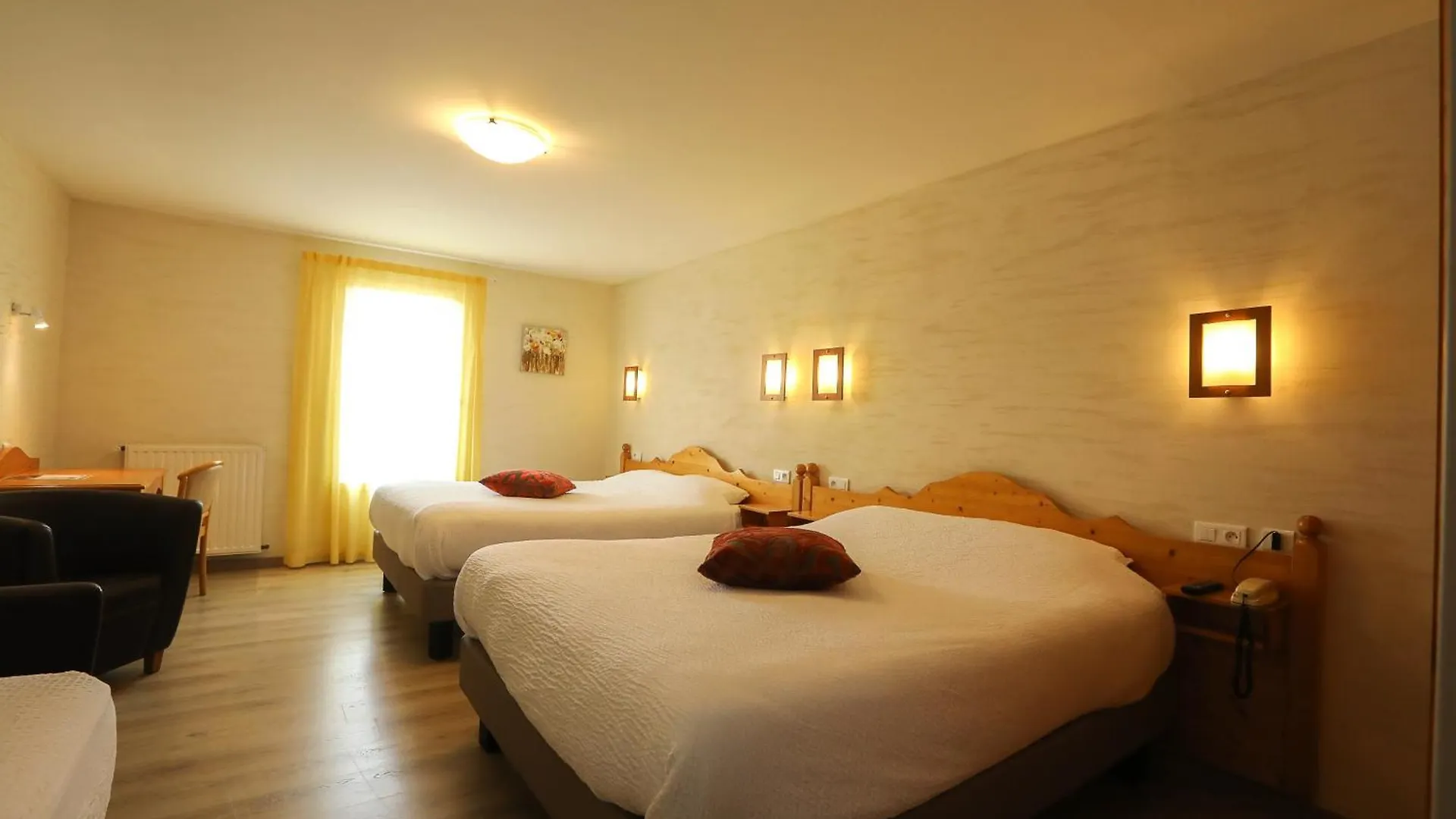 Logis Hotel Spa Restaurant Le Provence Lanarce