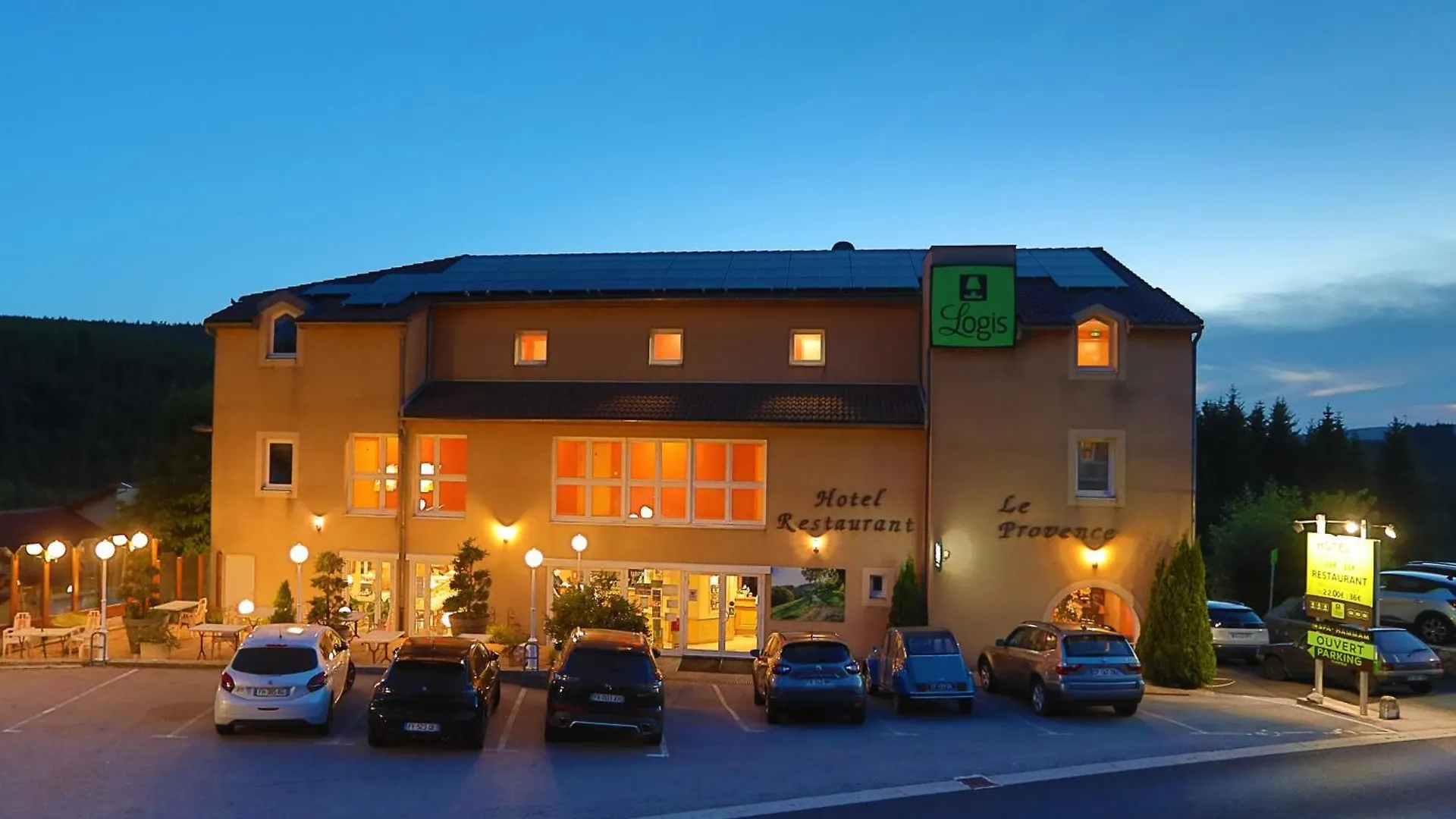 Logis Hotel Spa Restaurant Le Provence Lanarce 3*,
