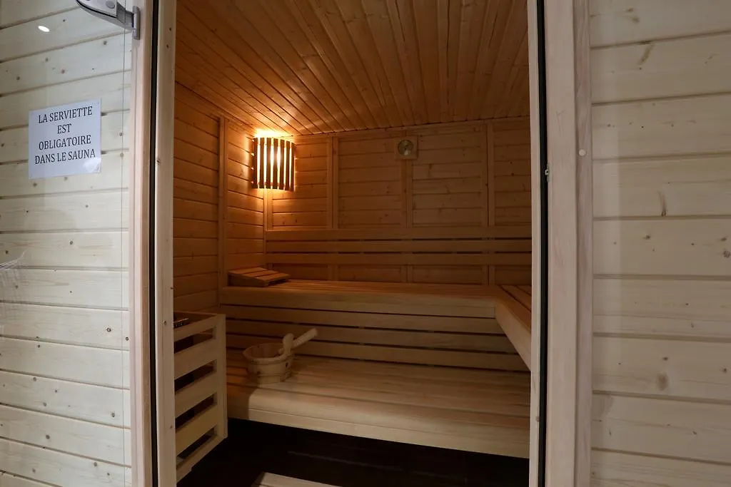 Logis Hotel Spa Restaurant Le Provence Lanarce